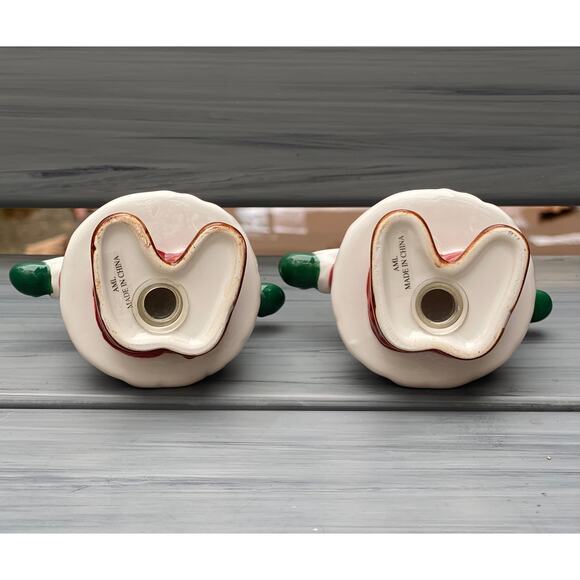 Hometrends Salt and Pepper Santas Christmas Bulks L100536 - Picture 4 of 4